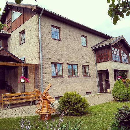 Urusel Guesthouse Tallinn Exterior photo